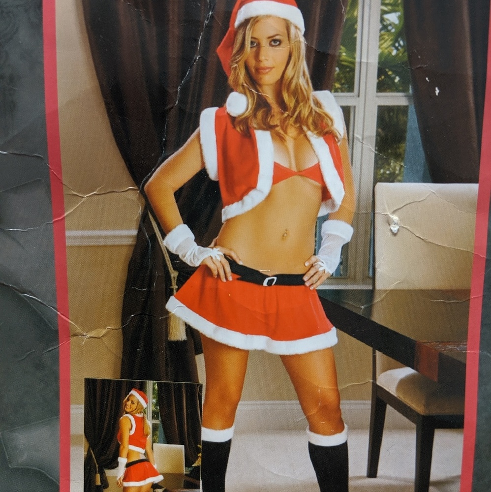 New GWorld sexy mama‎ Santa